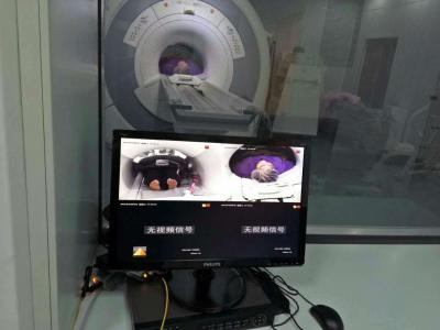 放射科使用无磁摄像系统